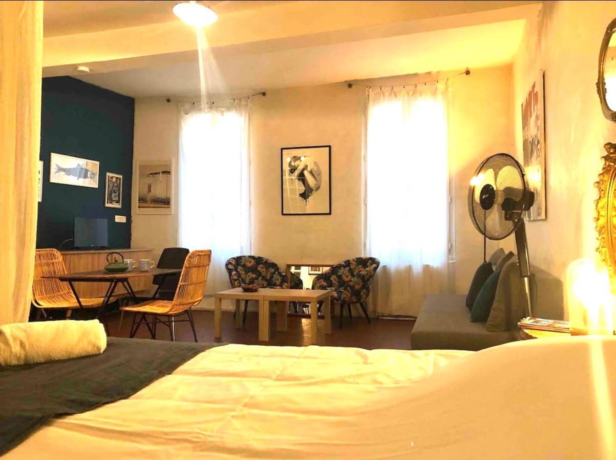 Grand Studio Rue Du Panier Apartamento Marsella Exterior foto
